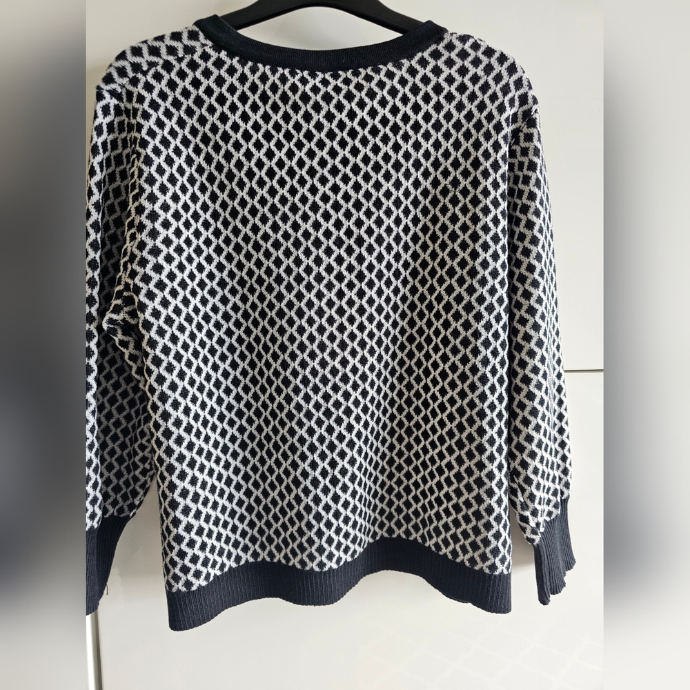 New Nina Leonard Cardigan - Picture 9 of 11